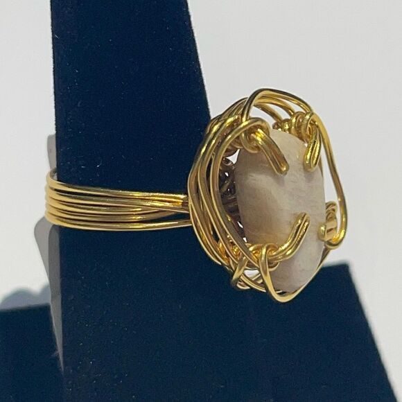 🔥 MILKY QUARTZ WIREWRAPPED GENUINE GEMSTONE CHUNKY RING 🔥 - Picture 5 of 6